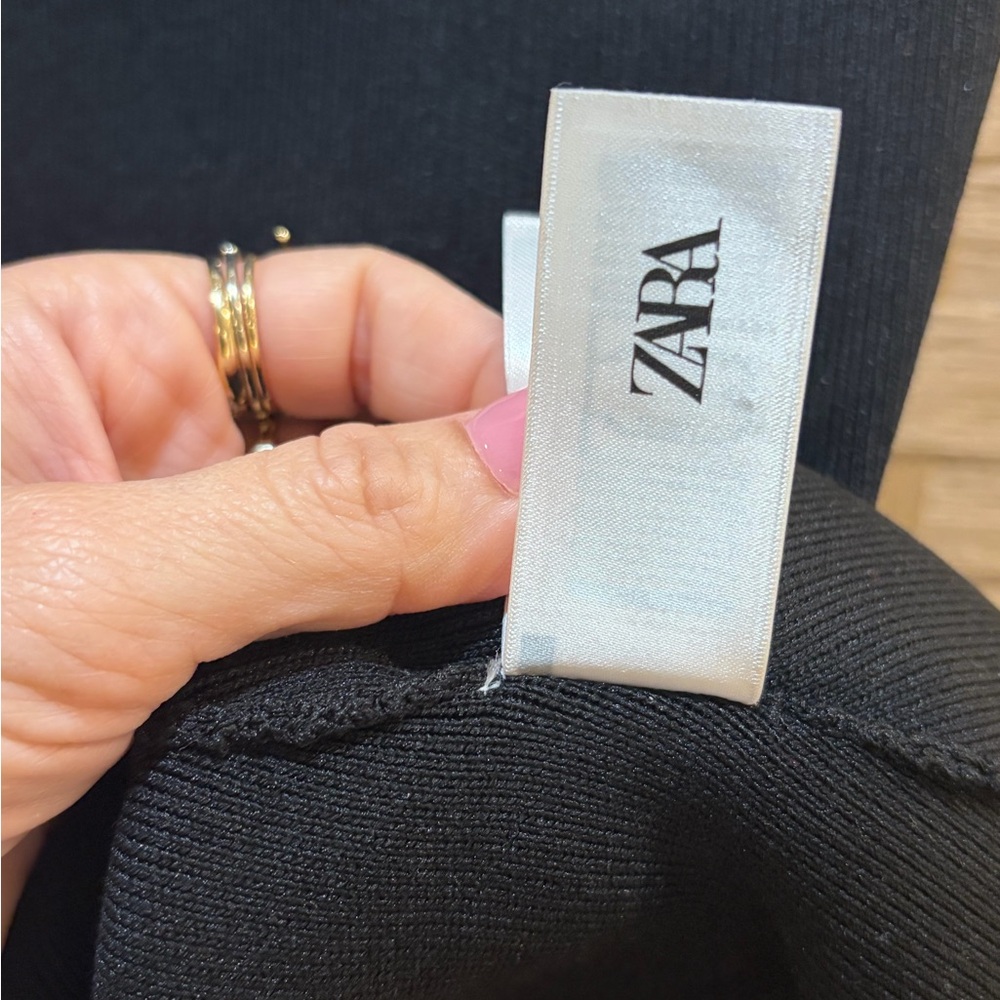 Zara BASIC KNIT GOLD BUTTON VEST NWOT SIZE MED office siren minimalist - Picture 8 of 8